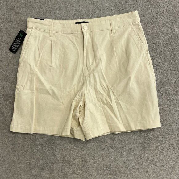 Banana Republic Pants - Banana Republic Pleat Front Women's 14 Chino Shorts Tan N0644